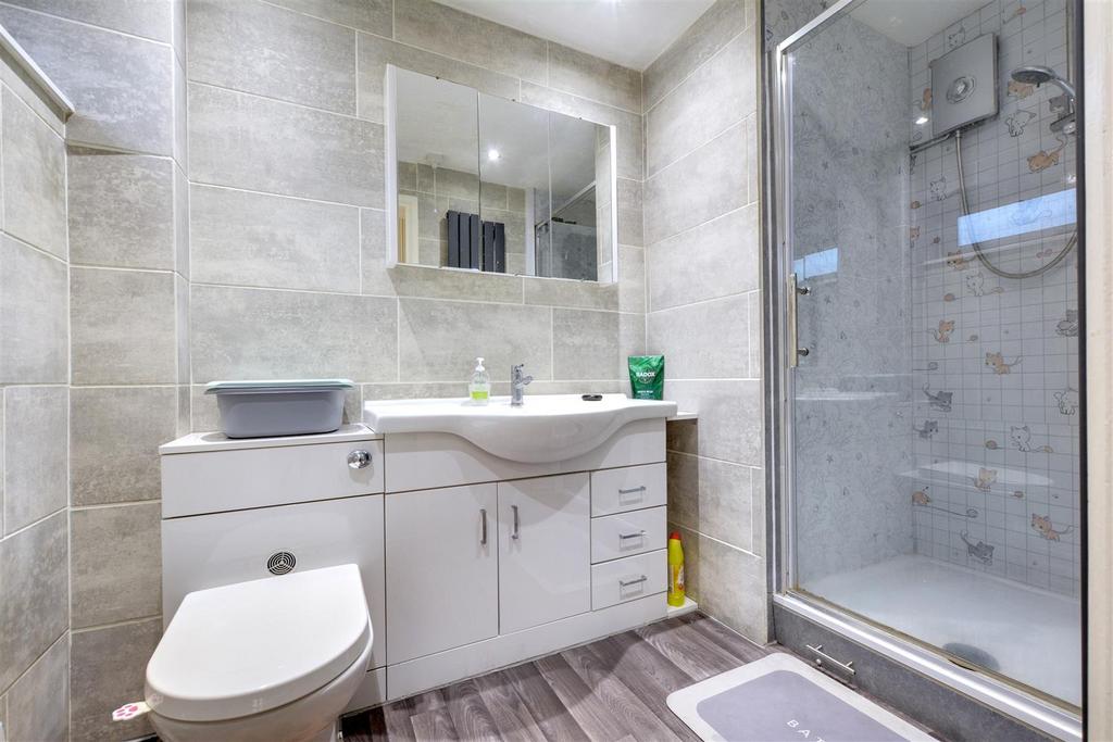 Shower Room 1.jpeg