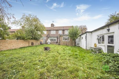 4 bedroom semi-detached house for sale, Kings Avenue, London SW12