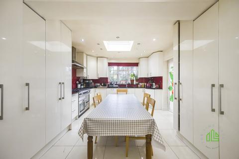 4 bedroom semi-detached house for sale, Kings Avenue, London SW12