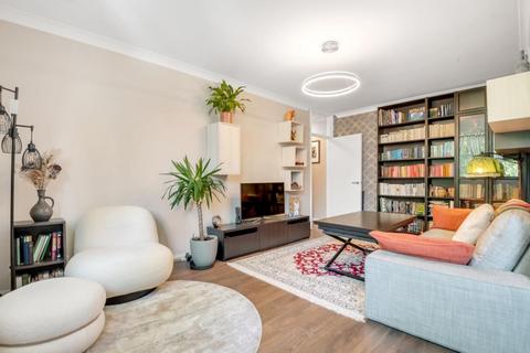 2 bedroom flat for sale, Priory Road, South Hampstead, London, NW6