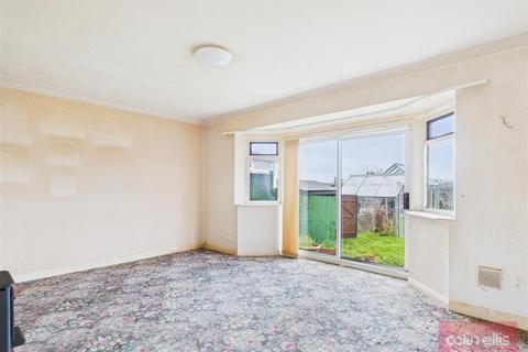2 bedroom semi-detached bungalow for sale, Burniston Gardens, Burniston, Scarborough