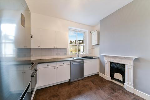 3 bedroom flat to rent, Agincourt Road, Belsize Park, London, NW3