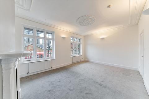 3 bedroom flat to rent, Agincourt Road, Belsize Park, London, NW3