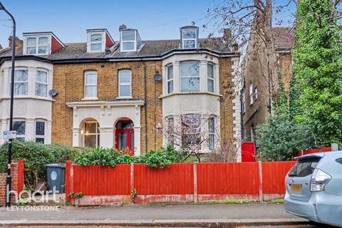 2 bedroom flat for sale, Bulwer Road, London