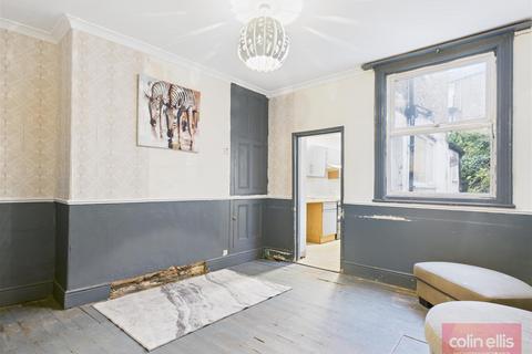 2 bedroom terraced house for sale, Greenfield Road, Scarborough