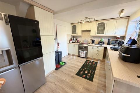 3 bedroom house for sale, Melrose Avenue, Seaham SR7