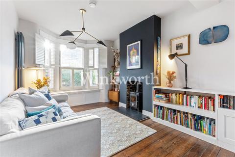 4 bedroom terraced house for sale, Graham Road, London, N15