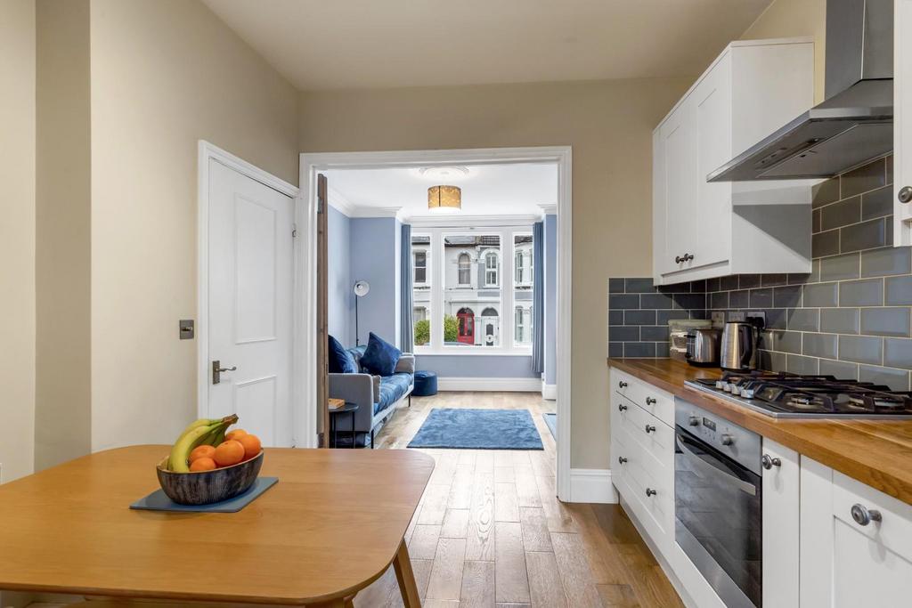 Kitchen/Reception