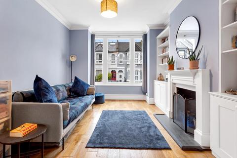 3 bedroom flat for sale, Martaban Road, London, N16