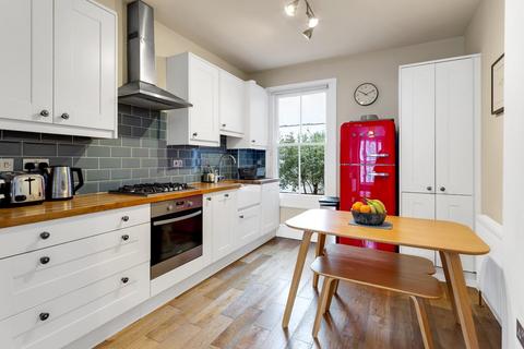 3 bedroom flat for sale, Martaban Road, London, N16