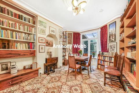 4 bedroom terraced house for sale, The Crest, Palmers Green, N13