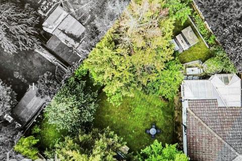 3 bedroom semi-detached house for sale, Beckenham Gardens, London