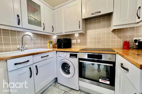 1 bedroom apartment for sale, Harston Drive, Waltham Abbey