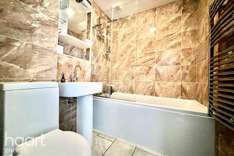 1 bedroom apartment for sale, Harston Drive, Waltham Abbey