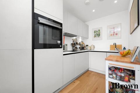 1 bedroom flat for sale, Lorimer House, 9 Navigators Walk, London, Greater London, E3