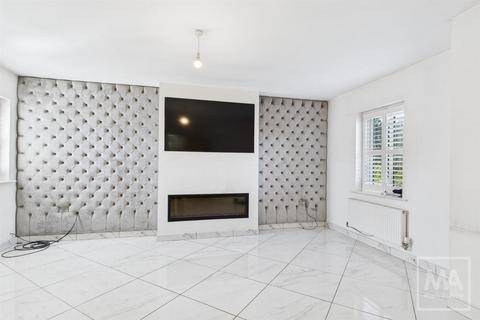 3 bedroom semi-detached house for sale, Sergeant Drive, Paddington, WA1