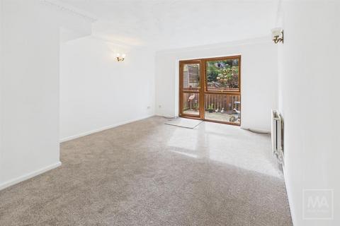 2 bedroom semi-detached house for sale, Greenfields Avenue, Appleton, WA4
