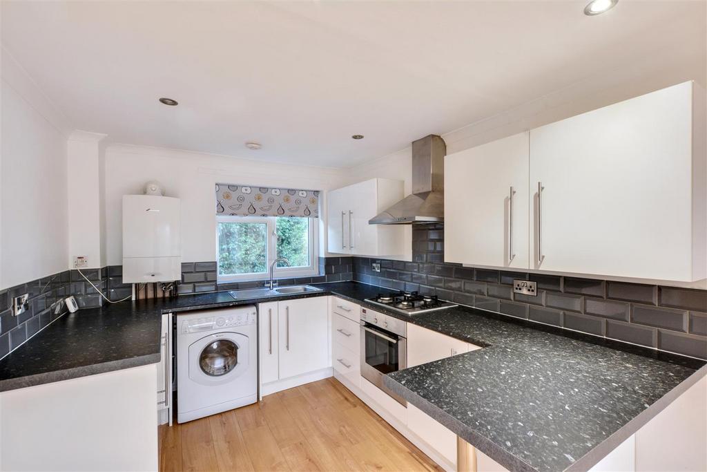 Kitchen 1.jpeg