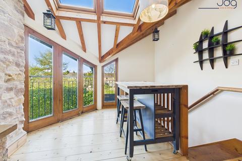 2 bedroom terraced house for sale, Grasmere Road, Freehold | Stunning property in a popular location