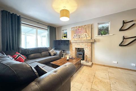 3 bedroom detached bungalow for sale, Ivor Close, Holbury, SO45