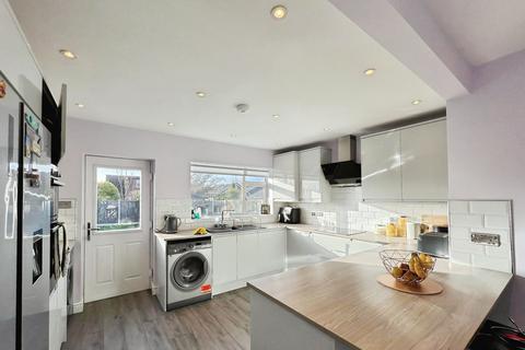 3 bedroom semi-detached bungalow for sale, Haymakers Way, Saughall, CH1