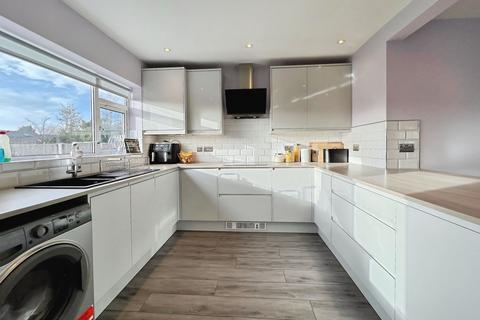 3 bedroom semi-detached bungalow for sale, Haymakers Way, Saughall, CH1