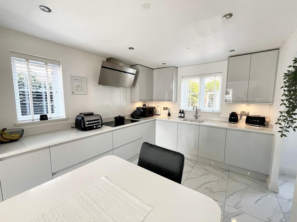 Kitchen / Diner