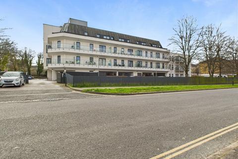 Russell Way, Crawley RH10