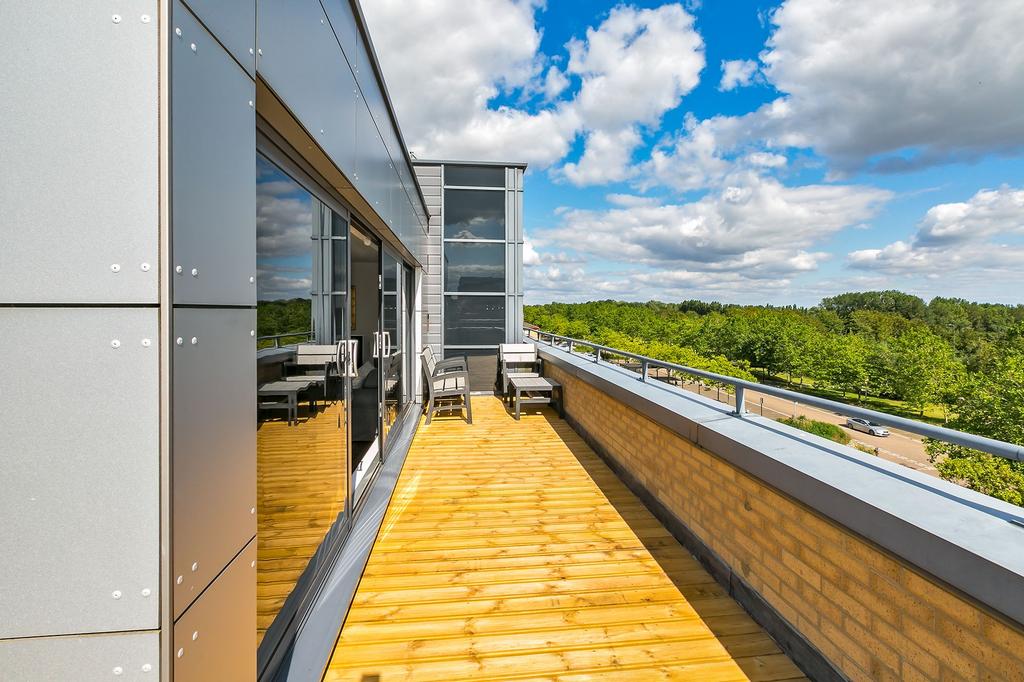 Balcony 5