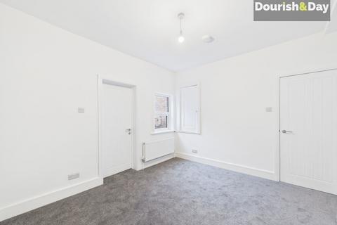 2 bedroom property to rent, Stafford Street, Market Drayton TF9