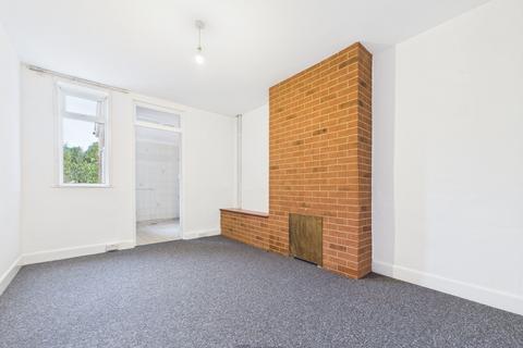 3 bedroom terraced house to rent, Langstone Road, Portsmouth, PO3