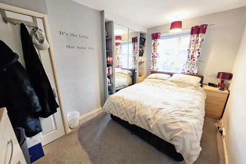 3 bedroom terraced house for sale, Longfield Road, Trowbridge BA14