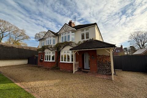 5 bedroom detached house for sale, The Moor, Bedford