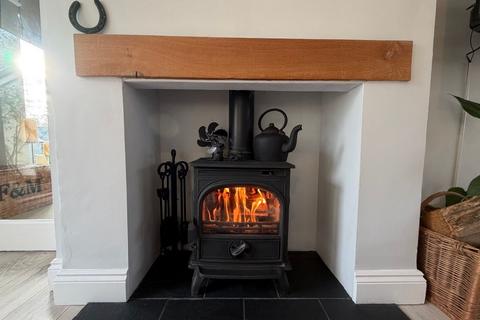 5 bedroom detached house for sale, The Moor, Bedford