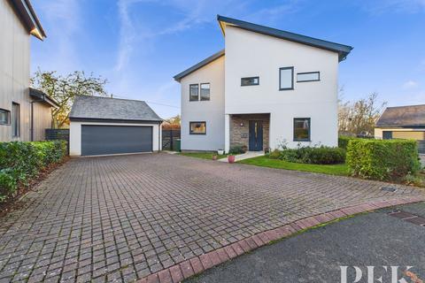 5 bedroom detached house for sale, Garth Gardens, Brampton CA8