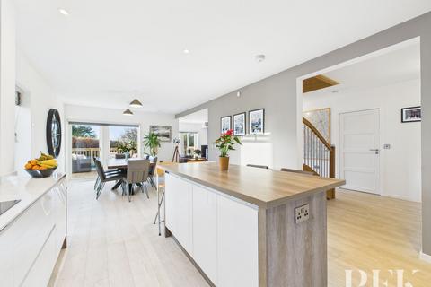 5 bedroom detached house for sale, Garth Gardens, Brampton CA8