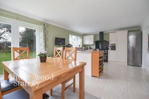 4 bedroom detached house for sale, Winney Close, Bradfield, CO11