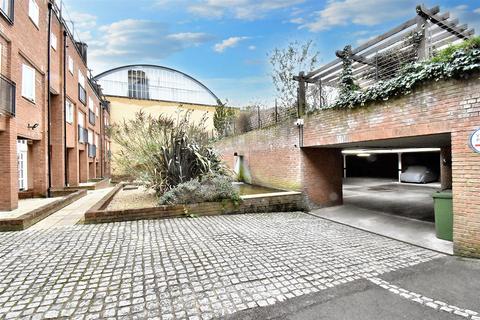 2 bedroom flat to rent, Berkley Street, Birmingham