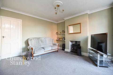 3 bedroom end of terrace house for sale, Campion Road, Colchester, CO2