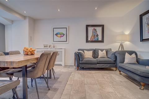 undefined, The Mall, Old Town, Swindon, SN1
