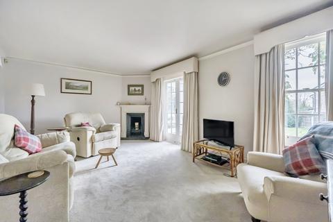 4 bedroom detached house for sale, Lincoln Hatch Lane, Burnham, Buckinghamshire, SL1