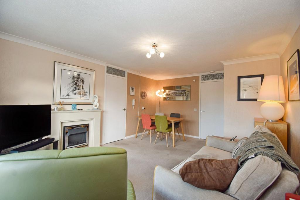 Living/Dining Room