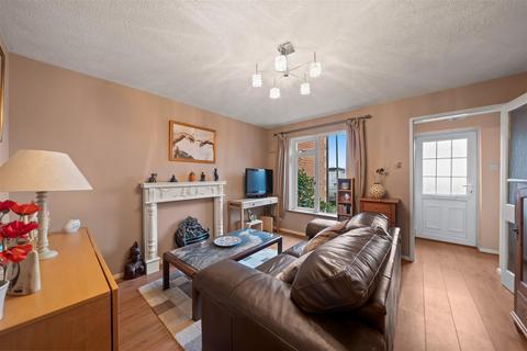 1 bedroom maisonette for sale, Queens Road, Guildford