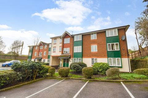 1 bedroom apartment for sale, Missenden Gardens, Burnham, Buckinghamshire, SL1
