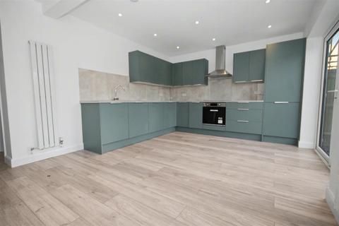 undefined, Rydes Avenue, Guildford