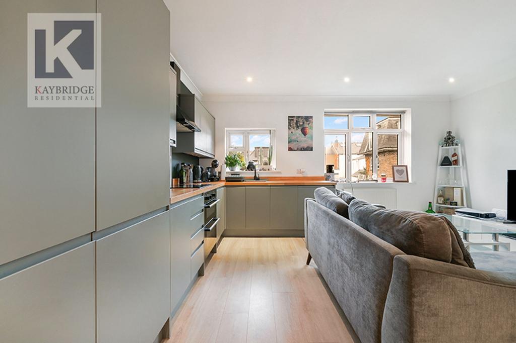 Beaumont Court, KT17 1 JH