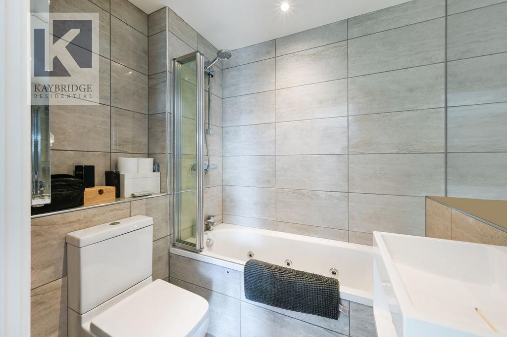 The Oaks Square, Epsom - KT19 8 AR
