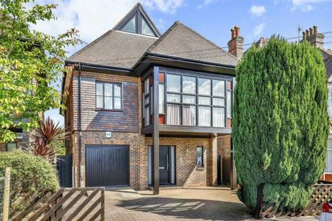 undefined, Finchley N3
