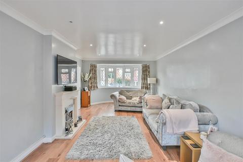 4 bedroom detached house for sale, Selwood Road, Brentwood