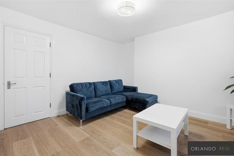 1 bedroom apartment to rent, Cadmus Close, Clapham